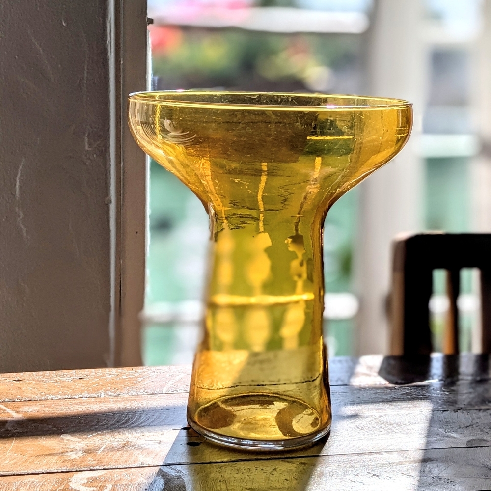 Blenko no label Handmade Blenko Glass Yellow gold amber wide mouth 9"